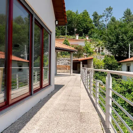 Casa Oliveira E Quinteiro Geres